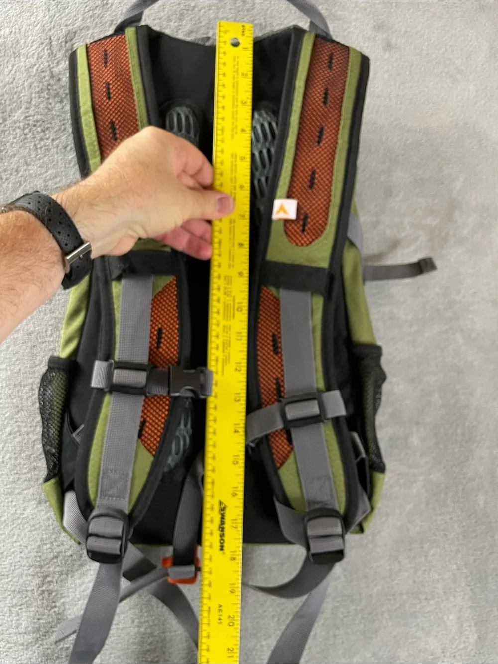 TETON Sports Oasis Hiking Backpack Hydration Compatible Daypack *NO BLADDER*